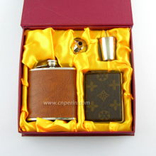 不銹鋼酒壺禮品套裝 金屬工藝品的精致之選